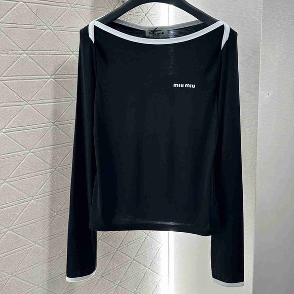 Miu Miu Black and White Long Sleeve Blouse - Picture 1 of 6